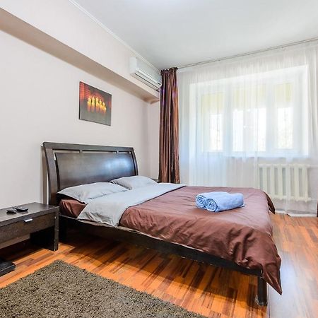 Apartments On Tole By 12 App 51 Almaty Exterior photo