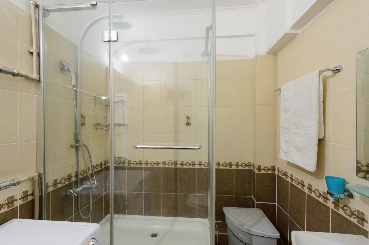 Apartments On Tole By 12 App 51 Almaty Exterior photo